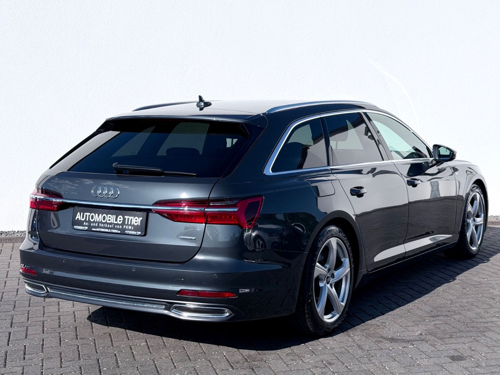 Audi A6 Avant 45 TDI quattro S line Sport Plus Paket - Bild 5 Audi A6 Avant 45 TDI quattro S line Sport Plus Paket in Grau als Kombi - Fahrzeugfoto 5