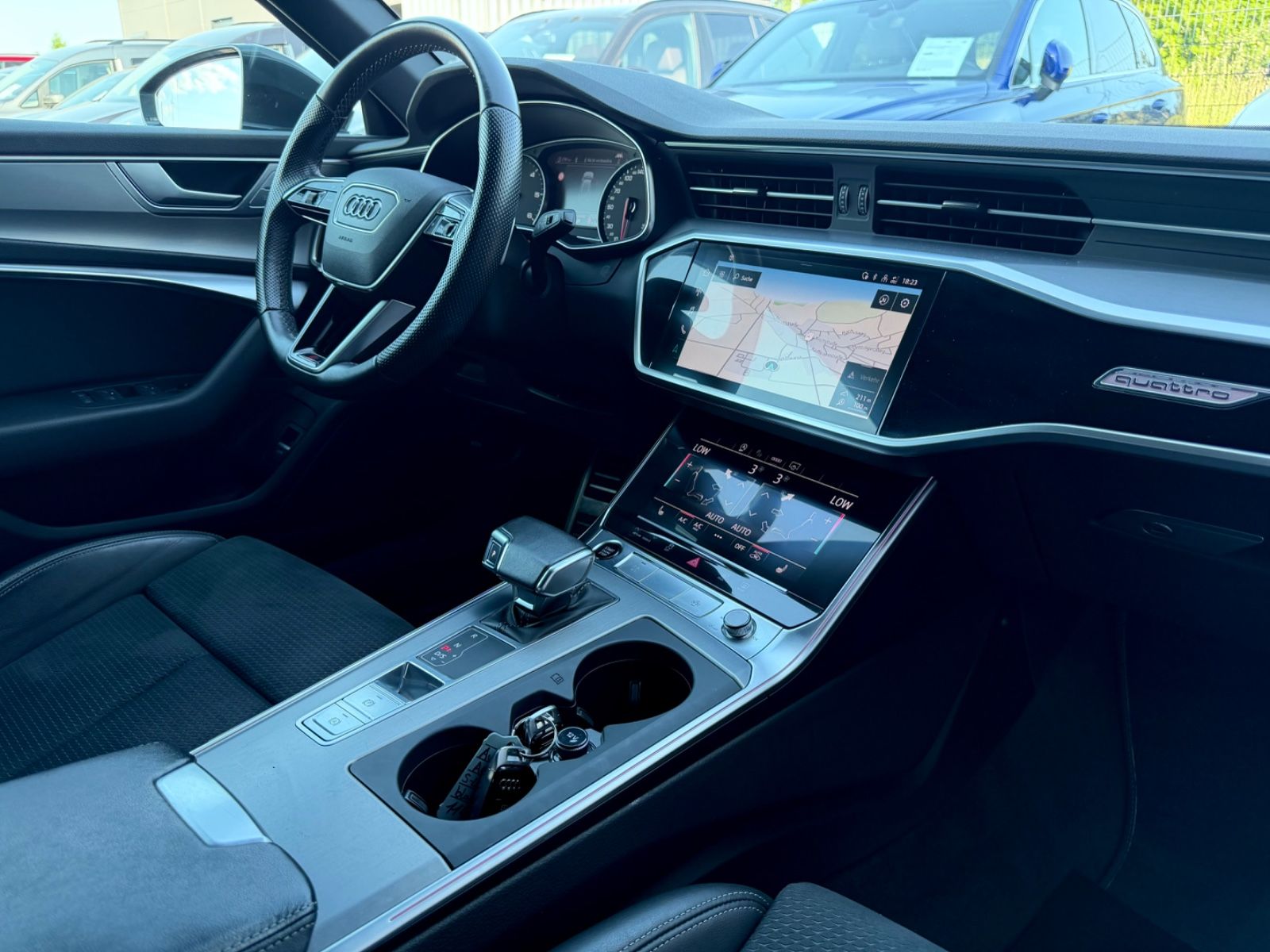 Audi A6 Avant 45 TDI quattro S line Sport Plus Paket - Bild 12 Audi A6 Avant 45 TDI quattro S line Sport Plus Paket in Grau als Kombi - Fahrzeugfoto 12