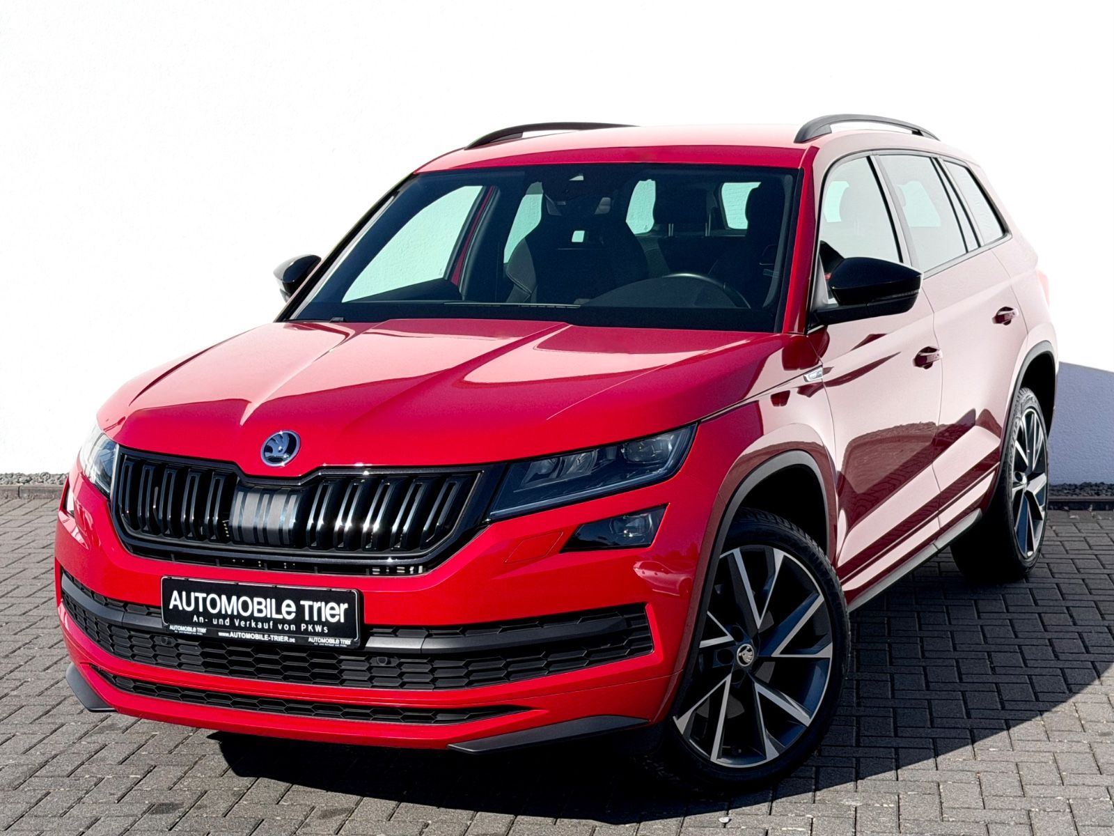 Skoda Kodiaq Sportline 2.0 TSI DSG 4x4 /NAVI/LED/AHK/ als SUV/Geländewagen/Pickup - Fahrzeugfoto 1