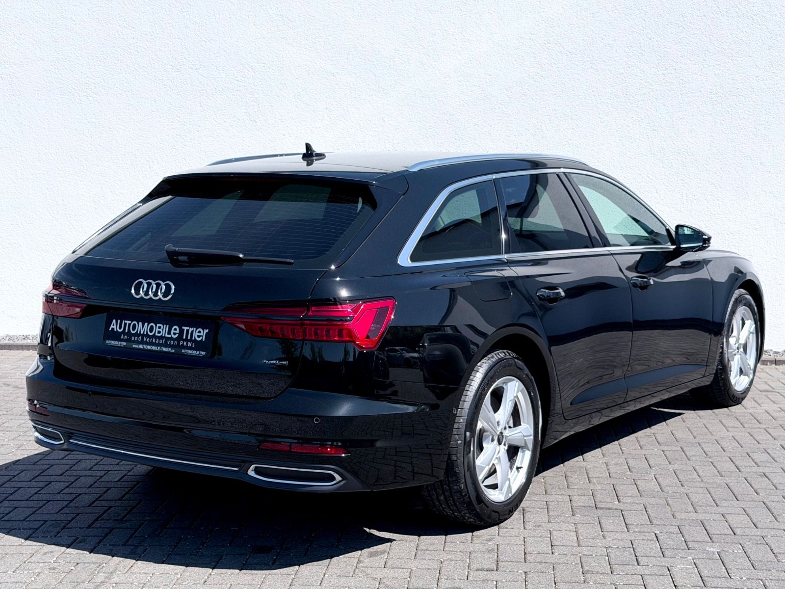 Audi A6 Avant 45 TDI quattro sport /LED/ACC/CAM/AHK/ - Bild 5 Audi A6 Avant 45 TDI quattro sport /LED/ACC/CAM/AHK/ in Schwarz als Kombi - Fahrzeugfoto 5