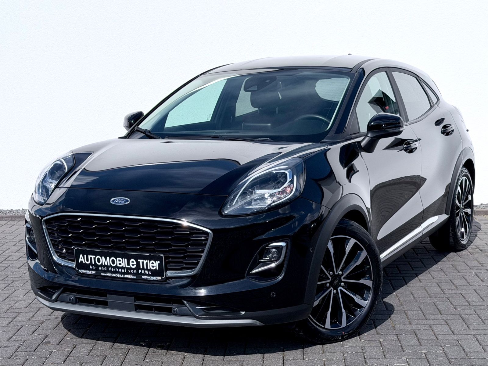 Ford Puma Titanium X / NAVI/LED/ACC/CAM/1.HAND/ in Schwarz als SUV/Geländewagen/Pickup - Fahrzeugfoto 1