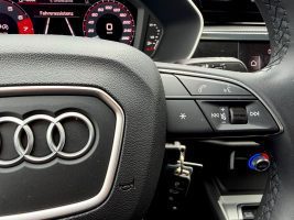 Audi Q3 Sportback 40 TFSI quattro S line /1.HAND/ in Blau als Sportwagen/Coupé - Fahrzeugfoto 16