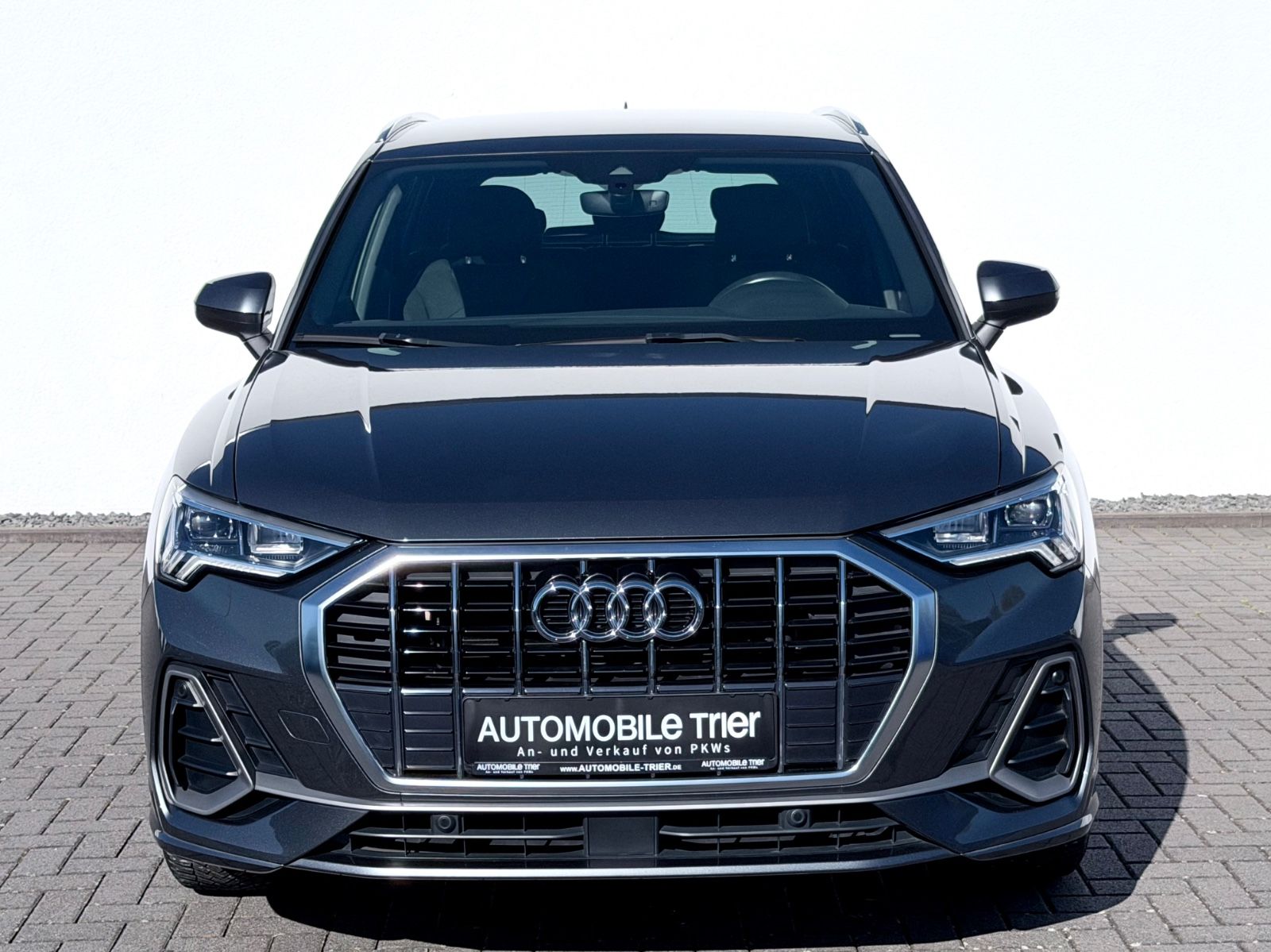 Audi Q3 35 TFSI S line /LED/CAM/ACC/GARANTIE/APP/ - Bild 2 Audi Q3 35 TFSI S line /LED/CAM/ACC/GARANTIE/APP/ in Daytonagrau Perleffekt als SUV/Geländewagen/Pickup - Fahrzeugfoto 2