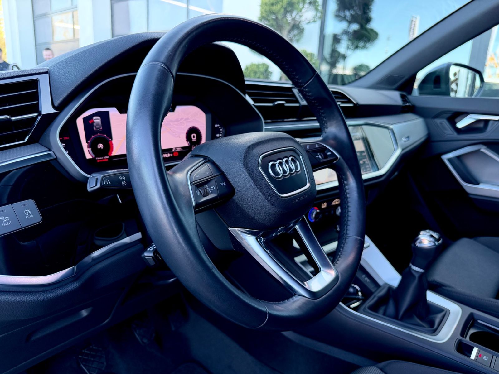 Audi Q3 35 TFSI S line /LED/CAM/ACC/GARANTIE/APP/ - Bild 10 Audi Q3 35 TFSI S line /LED/CAM/ACC/GARANTIE/APP/ in Daytonagrau Perleffekt als SUV/Geländewagen/Pickup - Fahrzeugfoto 10