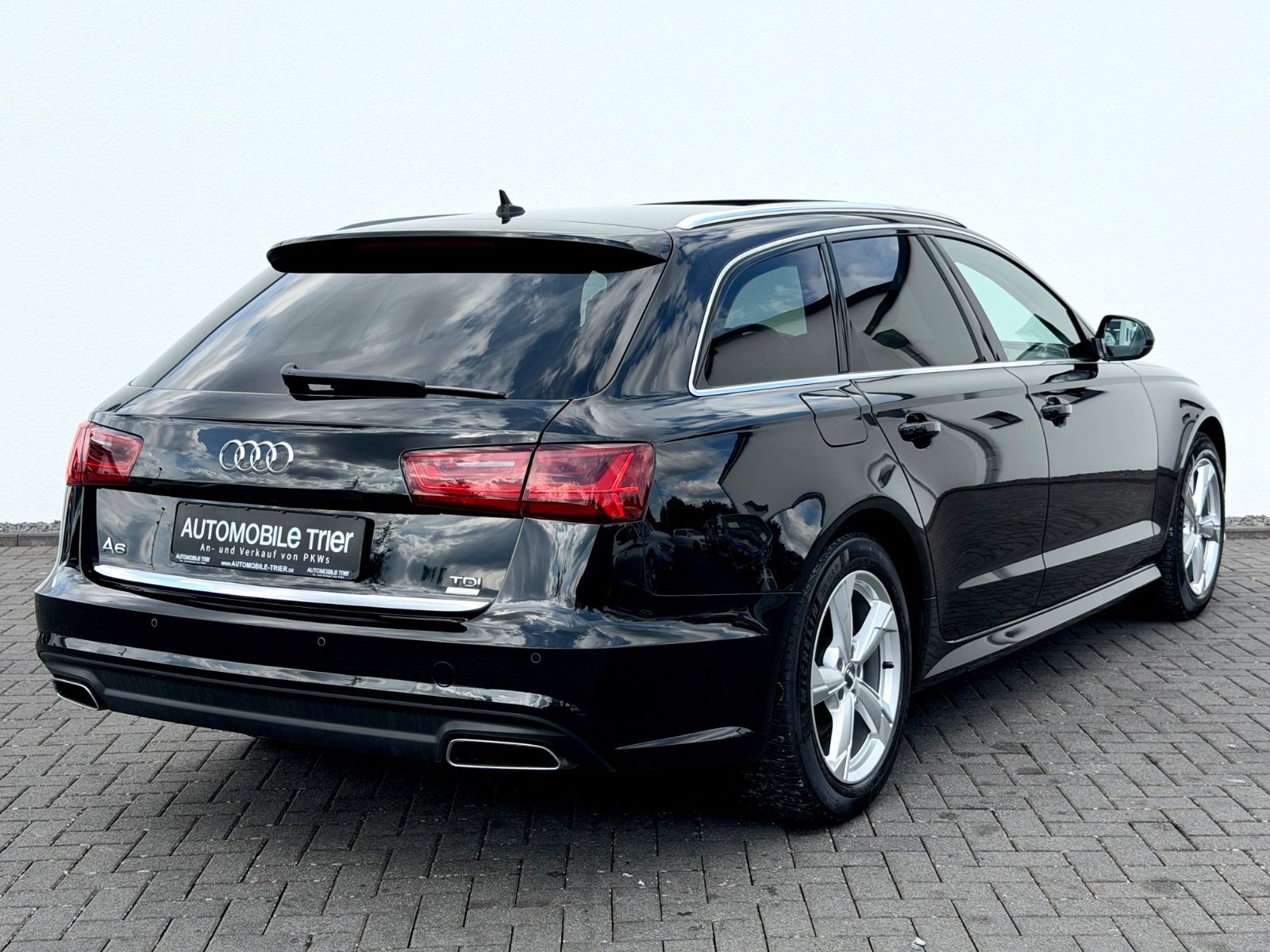 Audi A6 Avant 2.0 TDI sport /LED/ACC/CAM/AHK/GARANTIE - Bild 5 Audi A6 Avant 2.0 TDI sport /LED/ACC/CAM/AHK/GARANTIE in MYTHOSSCHWARZ als Kombi - Fahrzeugfoto 5