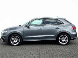 Audi Q3 2.0 TDI S line Sport Plus Paket /1.HAND/ in Grau als SUV/Geländewagen/Pickup - Fahrzeugfoto 7