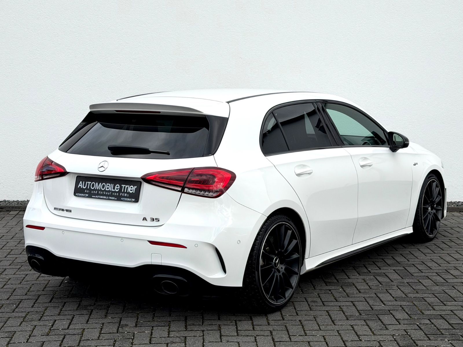 Mercedes-Benz A 35 AMG 4Matic /NAVI/LED/CAM/GARANTIE/ - Bild 6 Mercedes-Benz A 35 AMG 4Matic /NAVI/LED/CAM/GARANTIE/ in POLARWEISS - UNILACK als Sportwagen/Coupé - Fahrzeugfoto 6