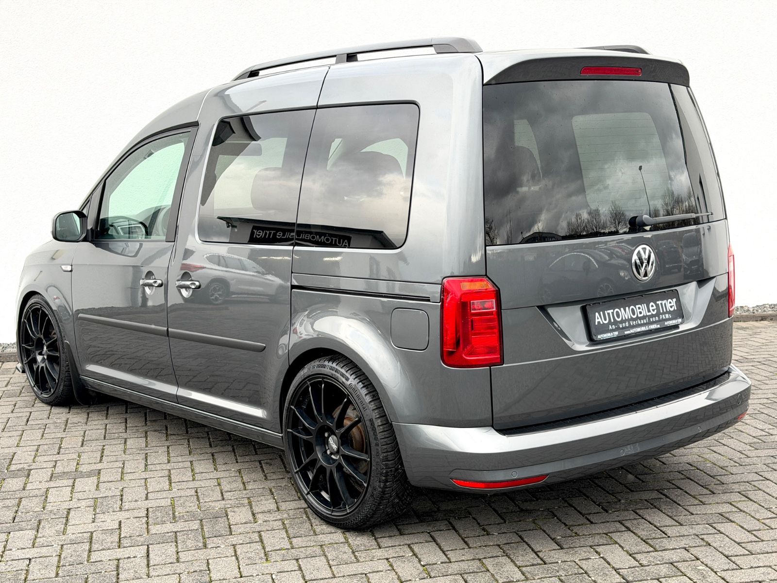 Volkswagen Caddy 1.4 TSI DSG *Navi*2xKlima*Garantie* - Bild 7 Volkswagen Caddy 1.4 TSI DSG *Navi*2xKlima*Garantie* in INDIUMGRAU als Van/Minibus - Fahrzeugfoto 7