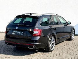 Skoda Octavia Combi RS 2.0 TDI DSG 4x4 /LED/ACC/CAM/ in Schwarz als Kombi - Fahrzeugfoto 5