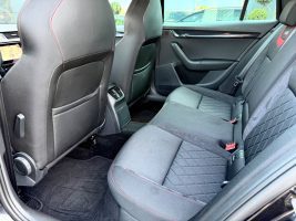 Skoda Octavia Combi RS 2.0 TDI DSG 4x4 /LED/ACC/CAM/ in Schwarz als Kombi - Fahrzeugfoto 14