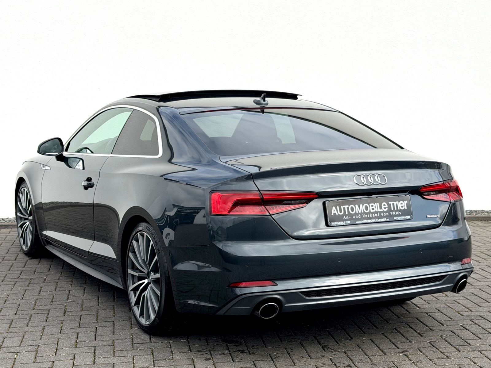 Audi A5 Coupe 2.0 TFSI quattro S line Sport Plus - Bild 7 Audi A5 Coupe 2.0 TFSI quattro S line Sport Plus in Grau als Sportwagen/Coupé - Fahrzeugfoto 7