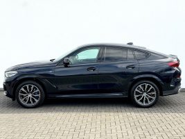 BMW X6 xDrive 40 d M Sport Paket/LED/HUD/AHK/CAM/ in Schwarz als SUV/Geländewagen/Pickup - Fahrzeugfoto 8