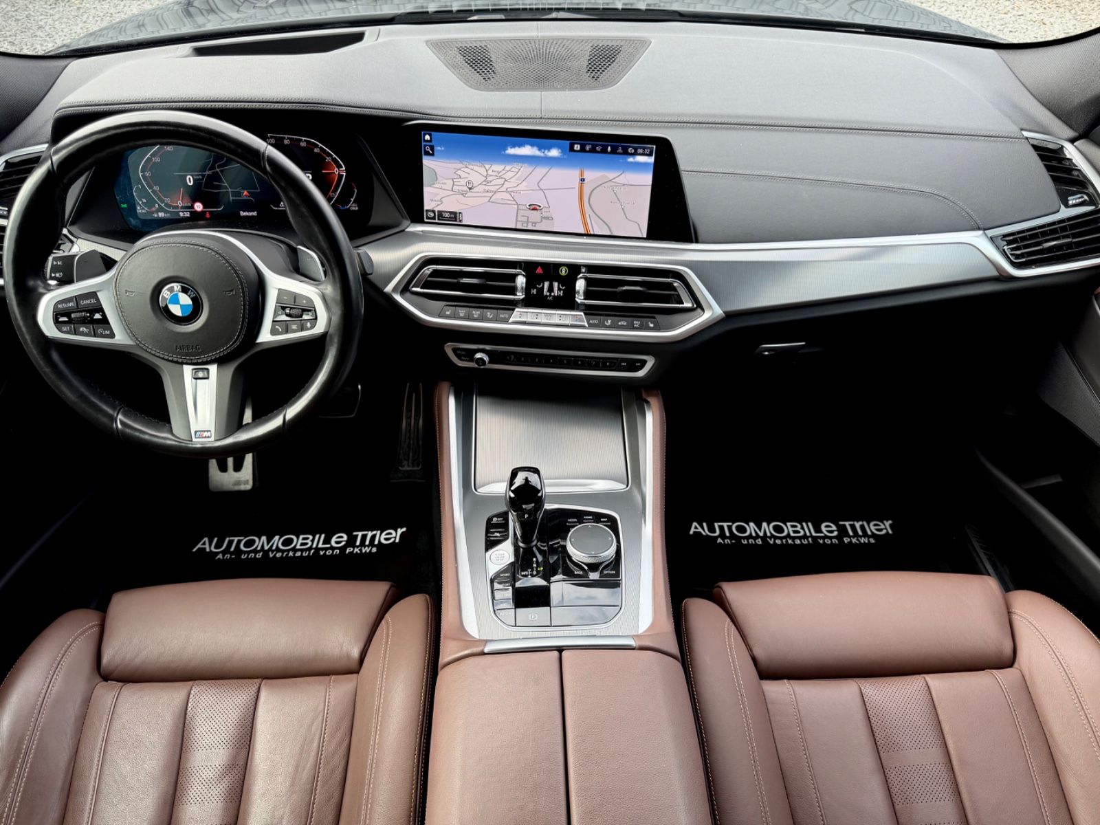 BMW X6 xDrive 40 d M Sport Paket/LED/HUD/AHK/CAM/ - Bild 11 BMW X6 xDrive 40 d M Sport Paket/LED/HUD/AHK/CAM/ in CARBONSCHWARZ als SUV/Geländewagen/Pickup - Fahrzeugfoto 11