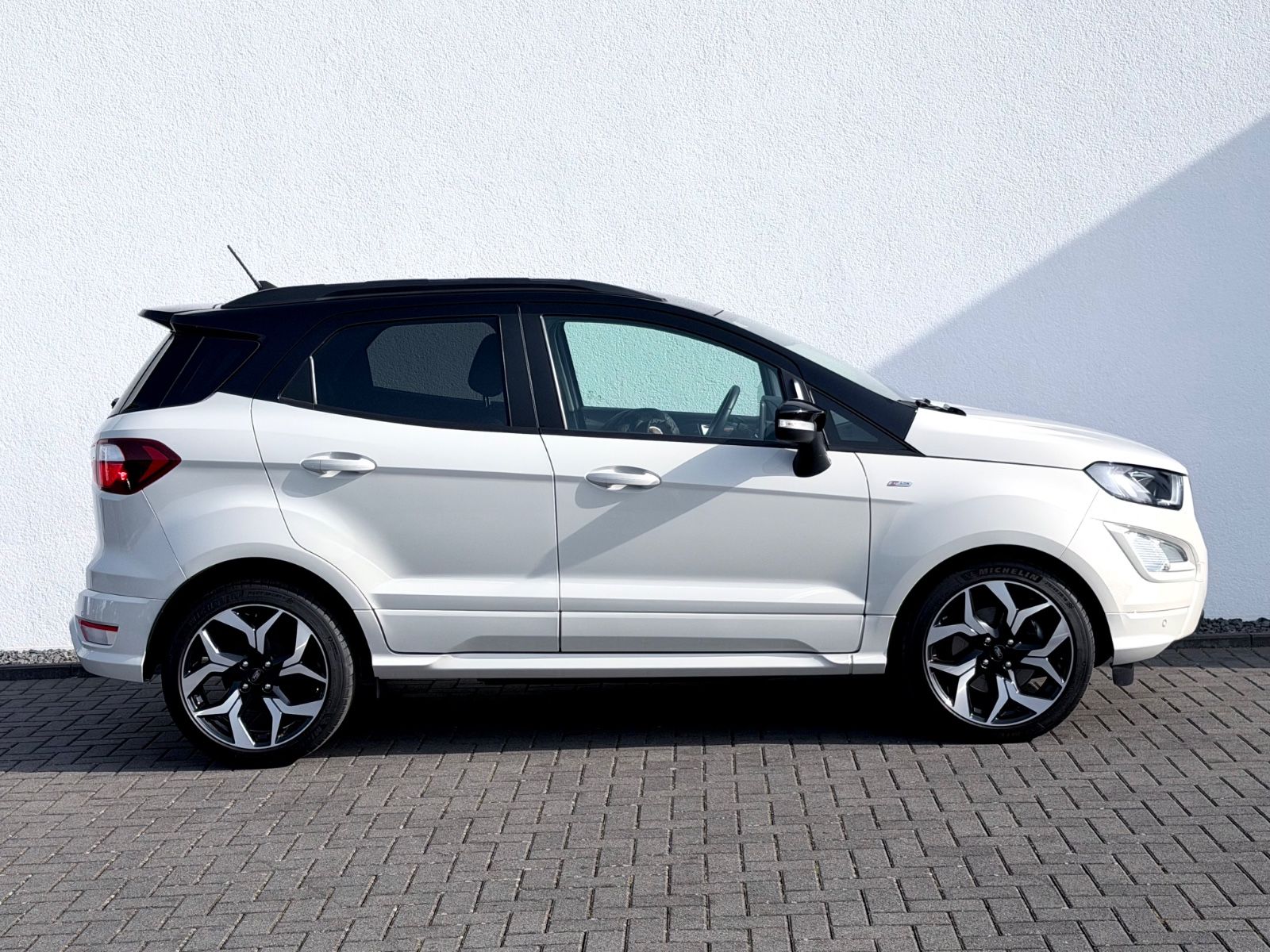 Ford EcoSport ST-Line 1.5 TDCI /NAVI/CAM/B&O/GARANTIE - Bild 4 Ford EcoSport ST-Line 1.5 TDCI /NAVI/CAM/B&O/GARANTIE als SUV/Geländewagen/Pickup - Fahrzeugfoto 4