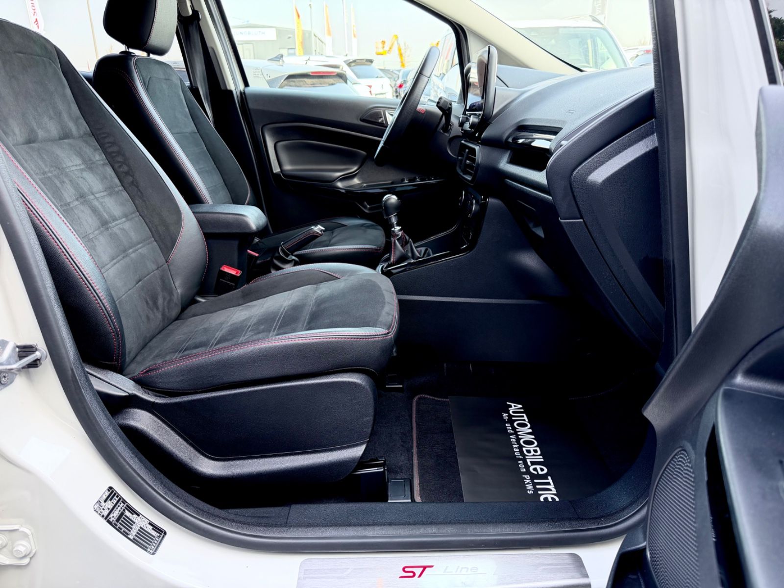 Ford EcoSport ST-Line 1.5 TDCI /NAVI/CAM/B&O/GARANTIE - Bild 13 Ford EcoSport ST-Line 1.5 TDCI /NAVI/CAM/B&O/GARANTIE als SUV/Geländewagen/Pickup - Fahrzeugfoto 13