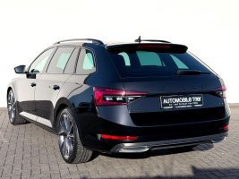 Skoda Superb Combi Sportline 2.0 TDI DSG 4x4 /1.HAND/ in Schwarz als Kombi - Fahrzeugfoto 7