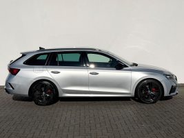 Skoda Octavia Combi RS 2.0 TDI DSG /LED/CAM/HUD/AHK/ in Silber als Kombi - Fahrzeugfoto 4