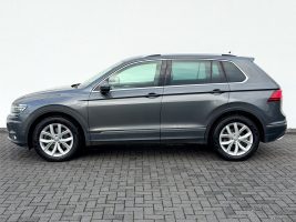 Volkswagen Tiguan Highline 2.0 TSI DSG 4Motion /LED/ACC/CAM in Grau als SUV/Geländewagen/Pickup - Fahrzeugfoto 8