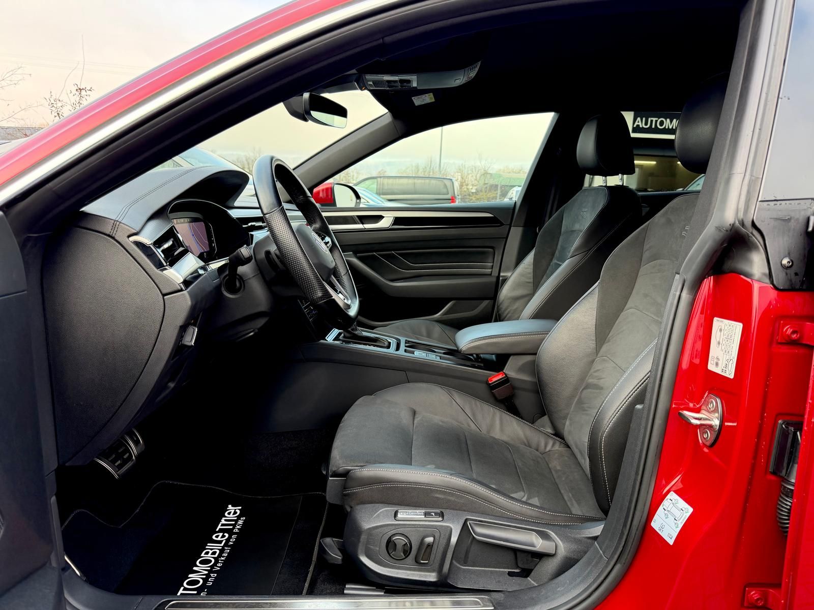 Volkswagen Arteon Shooting Brake R Line 2.0 TDI DSG 1.HAND - Bild 9 Volkswagen Arteon Shooting Brake R Line 2.0 TDI DSG 1.HAND in KINGS RED als Kombi - Fahrzeugfoto 9