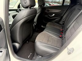 Mercedes-Benz GLC 250 d 4Matic Amg Line / NAVI/LED/AHK/1.HAND/ in Weiß als SUV/Geländewagen/Pickup - Fahrzeugfoto 14