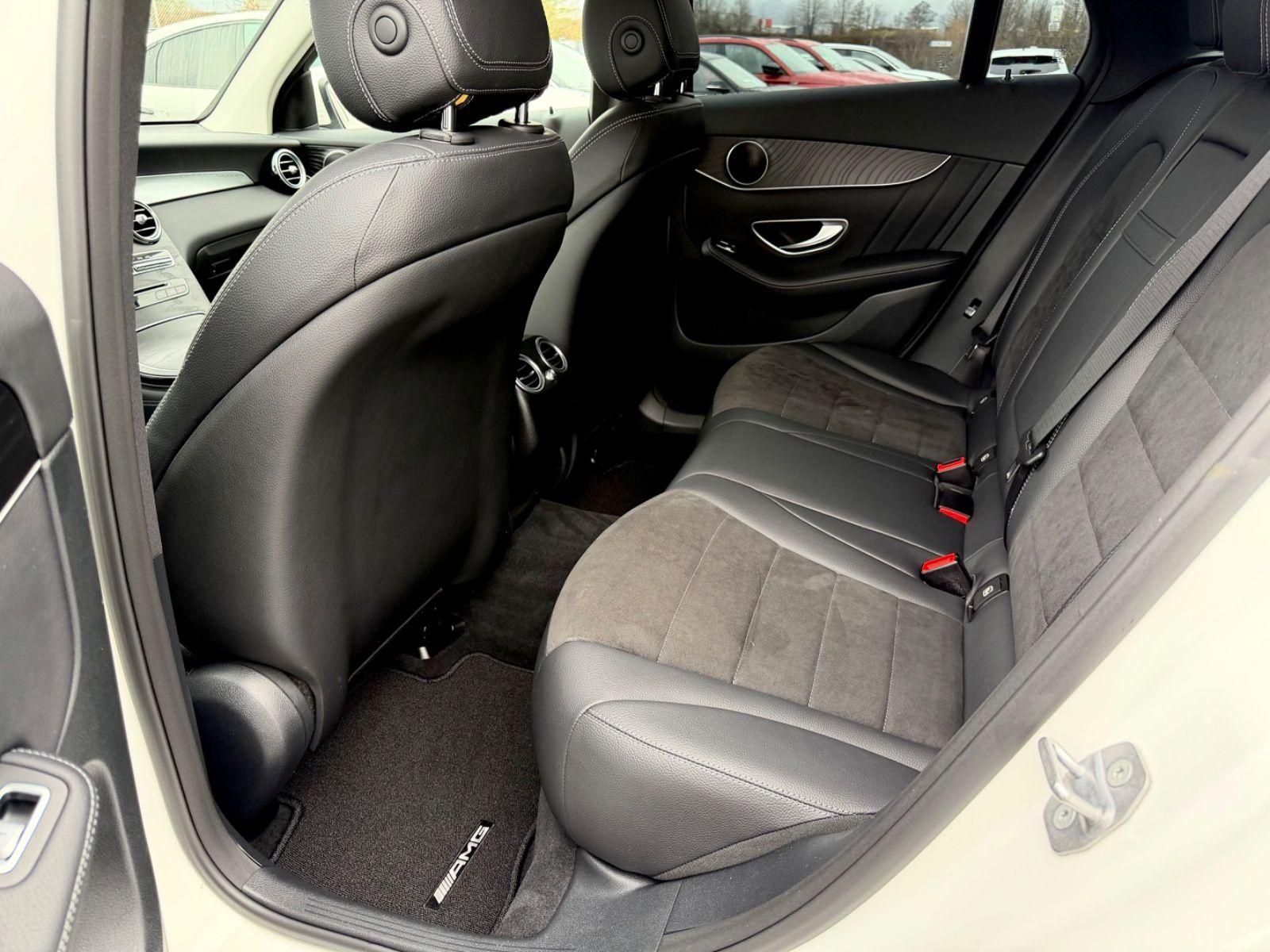 Mercedes-Benz GLC 250 d 4Matic Amg Line / NAVI/LED/AHK/1.HAND/ - Bild 14 Mercedes-Benz GLC 250 d 4Matic Amg Line / NAVI/LED/AHK/1.HAND/ in POLARWEISS als SUV/Geländewagen/Pickup - Fahrzeugfoto 14
