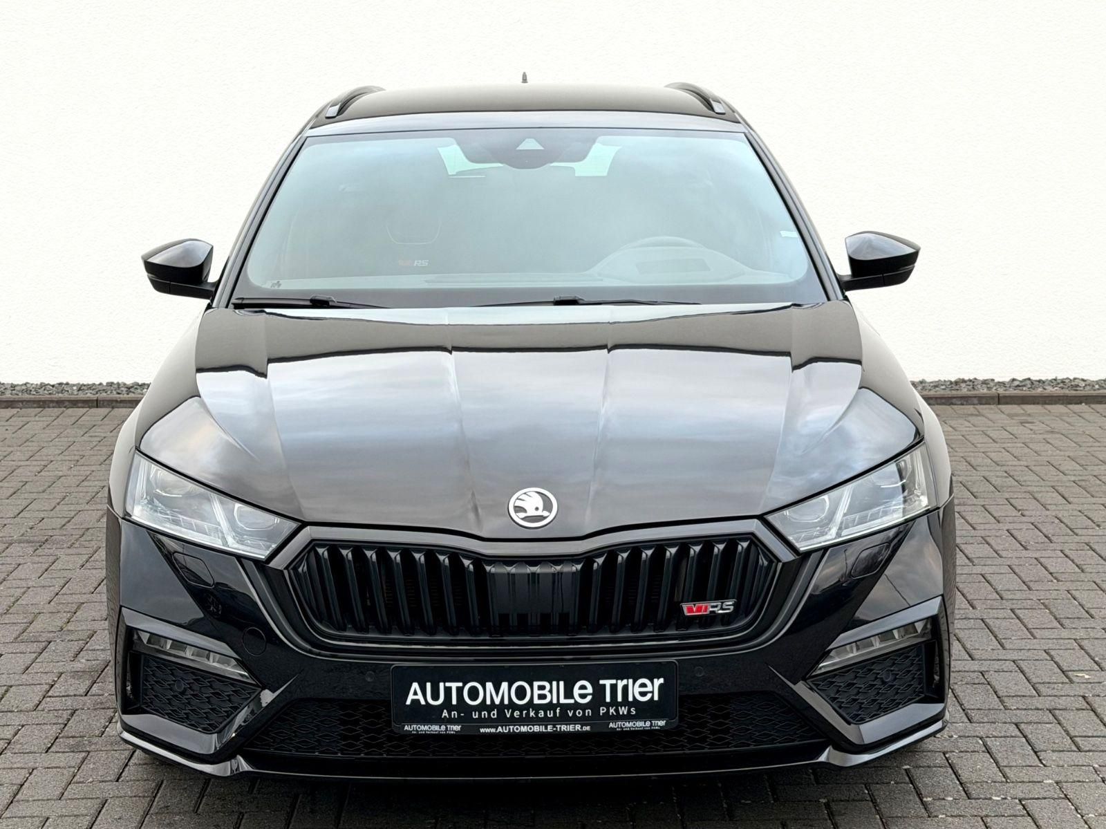 Skoda Octavia Combi RS 2.0 TDI DSG /LED/ACC/1.HAND/ - Bild 2 Skoda Octavia Combi RS 2.0 TDI DSG /LED/ACC/1.HAND/ in CERNA MAGIC/BLACK MAGIC als Kombi - Fahrzeugfoto 2
