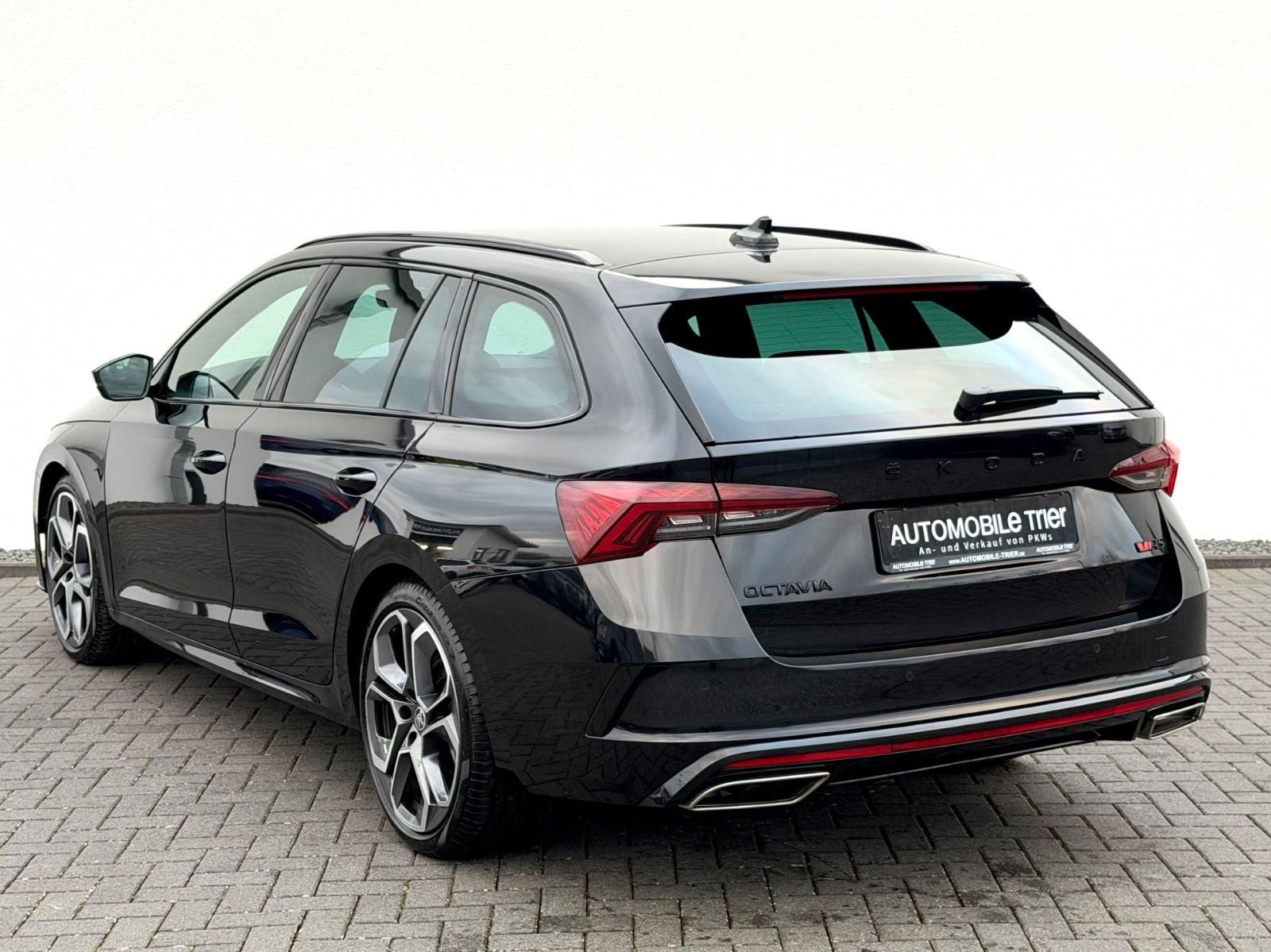 Skoda Octavia Combi RS 2.0 TDI DSG /LED/ACC/1.HAND/ - Bild 7 Skoda Octavia Combi RS 2.0 TDI DSG /LED/ACC/1.HAND/ in CERNA MAGIC/BLACK MAGIC als Kombi - Fahrzeugfoto 7