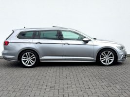 Volkswagen Passat Variant R Line 2.0 TDI DSG 4Motion in Silber als Kombi - Fahrzeugfoto 4