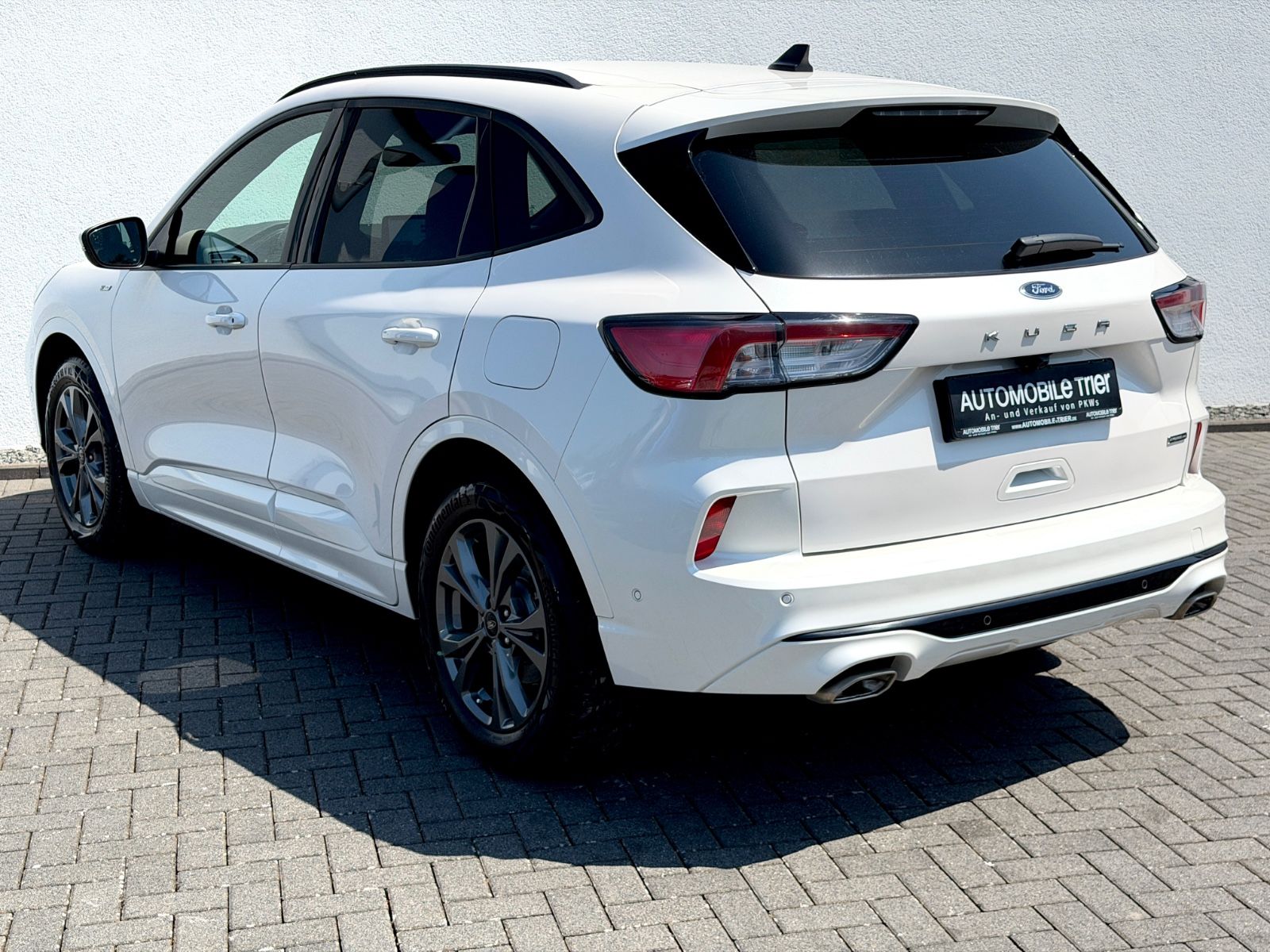 Ford Kuga 2.5 Hybrid 4x4 ST-Line X /LED/ACC/CAM/ - Bild 6 Ford Kuga 2.5 Hybrid 4x4 ST-Line X /LED/ACC/CAM/ in Arktis-Weiß (Metallic) als SUV/Geländewagen/Pickup - Fahrzeugfoto 6
