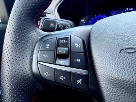 Ford Kuga 2.5 Hybrid 4x4 ST-Line X /LED/ACC/CAM/ in Weiß als SUV/Geländewagen/Pickup - Fahrzeugfoto 14