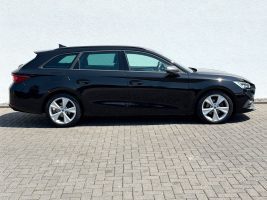 Seat Leon Sportstourer FR 1.5 TSI /LED/ACC/CAM/GARANT in Schwarz als Kombi - Fahrzeugfoto 4