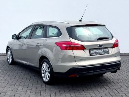 Ford Focus Turnier Titanium 1.5 /NAVI/PDC/GARANTIE/ in Silber als Kombi - Fahrzeugfoto 7