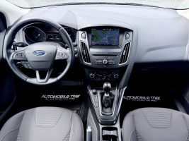 Ford Focus Turnier Titanium 1.5 /NAVI/PDC/GARANTIE/ in Silber als Kombi - Fahrzeugfoto 11