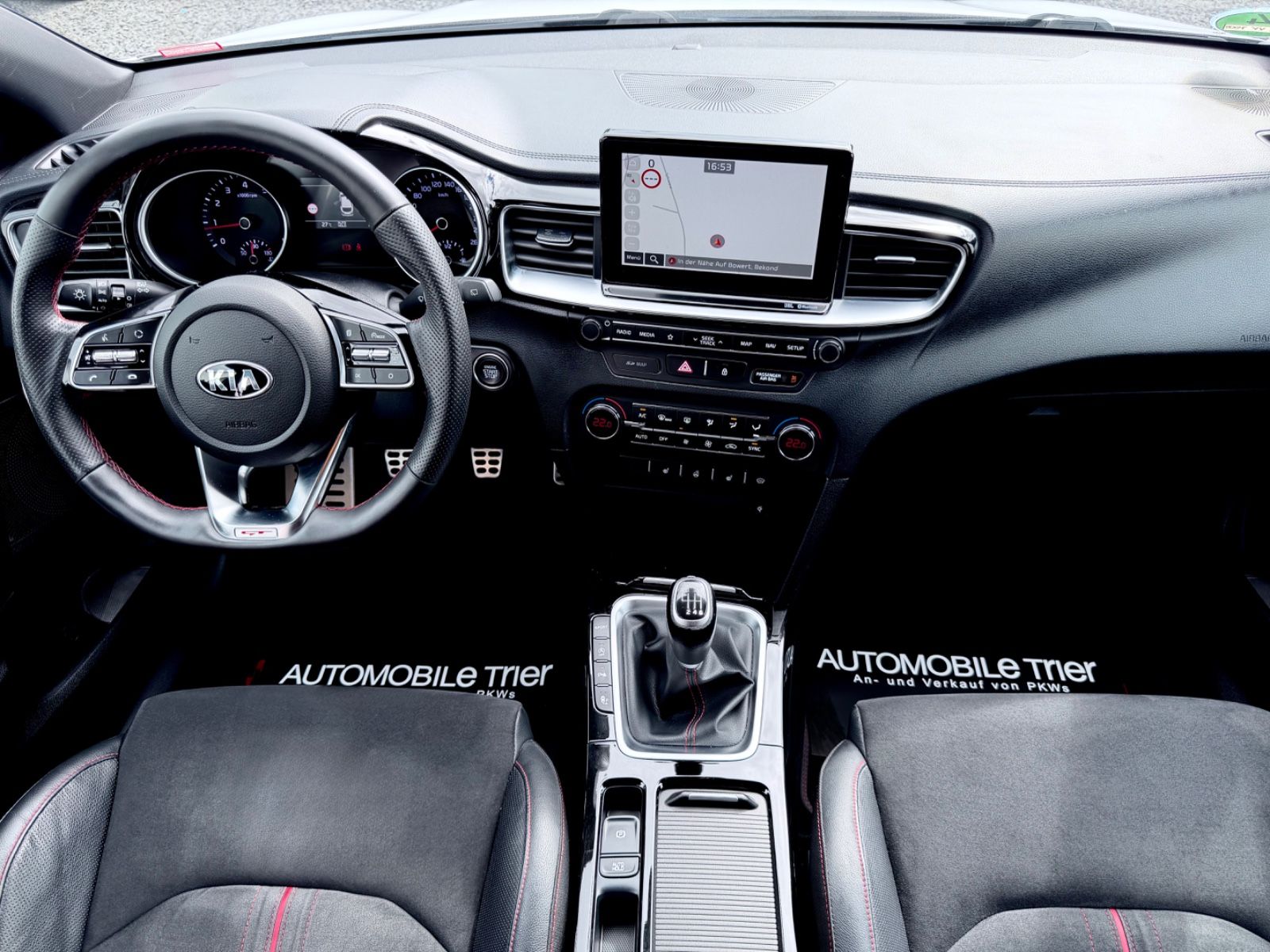 Kia ProCeed GT /NAVI/LED/CAM/CARPLAY/AHK/GARANTIE/ - Bild 11 Kia ProCeed GT /NAVI/LED/CAM/CARPLAY/AHK/GARANTIE/ in DELUXE WHITE als Kombi - Fahrzeugfoto 11