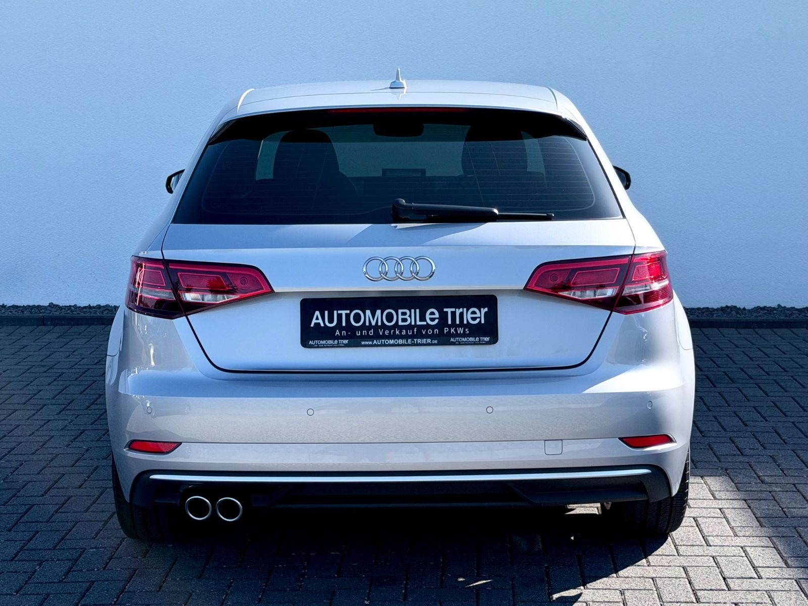 Audi A3 Sportback sport 35 TFSI /NAVI/LED/PDC/GARANT - Bild 6 Audi A3 Sportback sport 35 TFSI /NAVI/LED/PDC/GARANT in Florettsilber Metallic als Limousine - Fahrzeugfoto 6