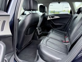 Audi A6 Avant 2.0 TDI ultra /NAVI/LED/PDC/ in Blau als Kombi - Fahrzeugfoto 14