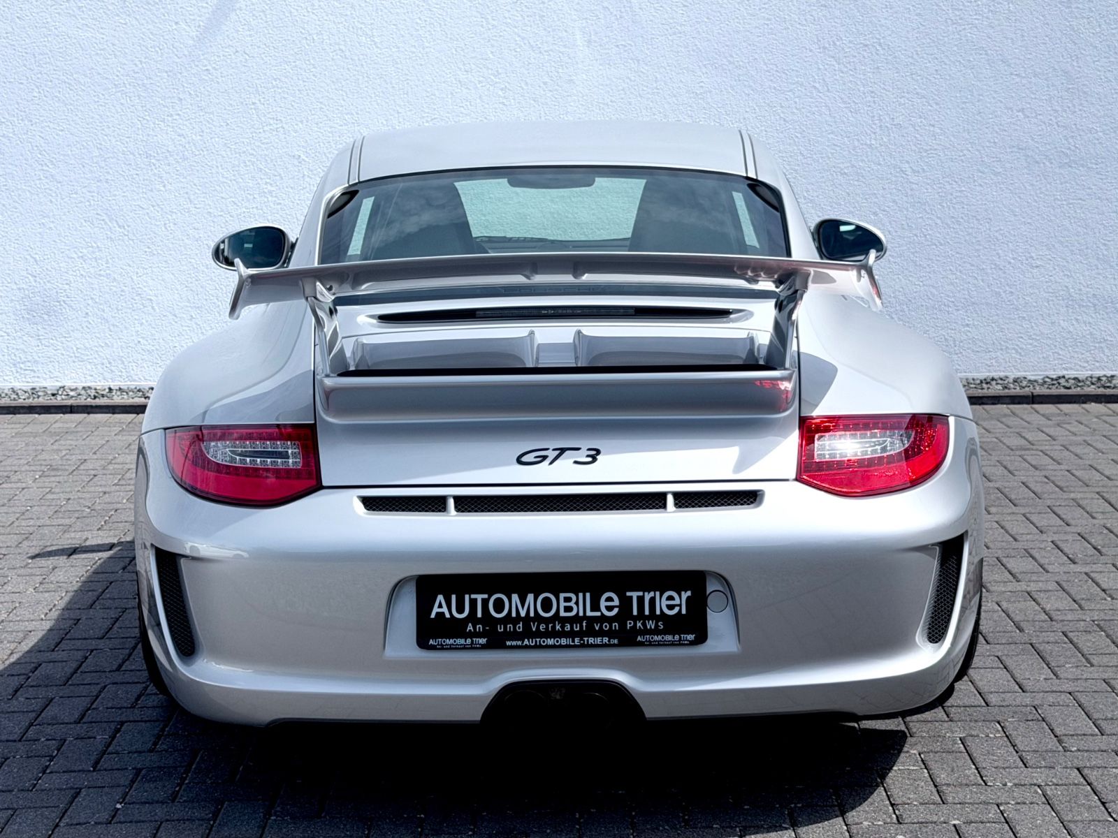 Porsche 911 GT3 3.8 /SCHALTER/KLIMA/TOP ZUSTAND/ - Bild 6 Porsche 911 GT3 3.8 /SCHALTER/KLIMA/TOP ZUSTAND/ in Silber als Sportwagen/Coupé - Fahrzeugfoto 6