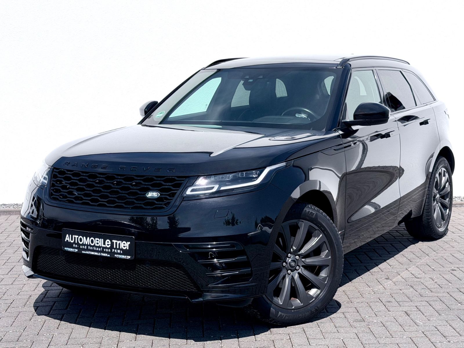 Land Rover Range Rover Velar R-Dynamic S /NAVI/LED/ACC/ in Schwarz als SUV/Geländewagen/Pickup - Fahrzeugfoto 1