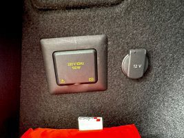 Cupra Ateca VZ 2.0 TSI DSG 4Drive /NAVI/LED/ACC/360CAM in Grau als SUV/Geländewagen/Pickup - Fahrzeugfoto 26