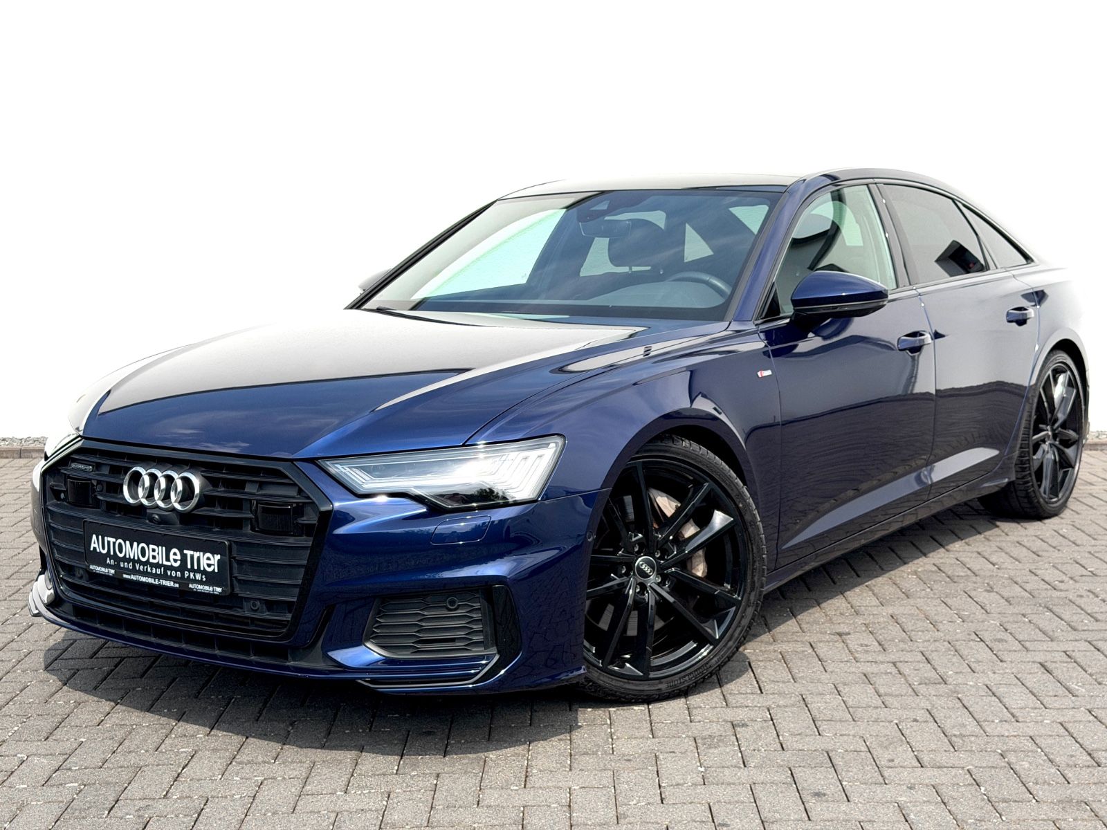 Audi A6 Limo 55 TFSI quattro S line Sport Plus Paket in Blau als Limousine - Fahrzeugfoto 1