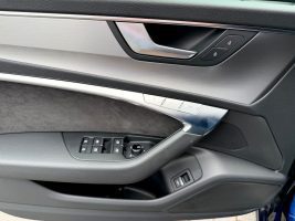 Audi A6 Limo 55 TFSI quattro S line Sport Plus Paket in Blau als Limousine - Fahrzeugfoto 17