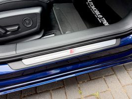Audi A6 Limo 55 TFSI quattro S line Sport Plus Paket in Blau als Limousine - Fahrzeugfoto 21