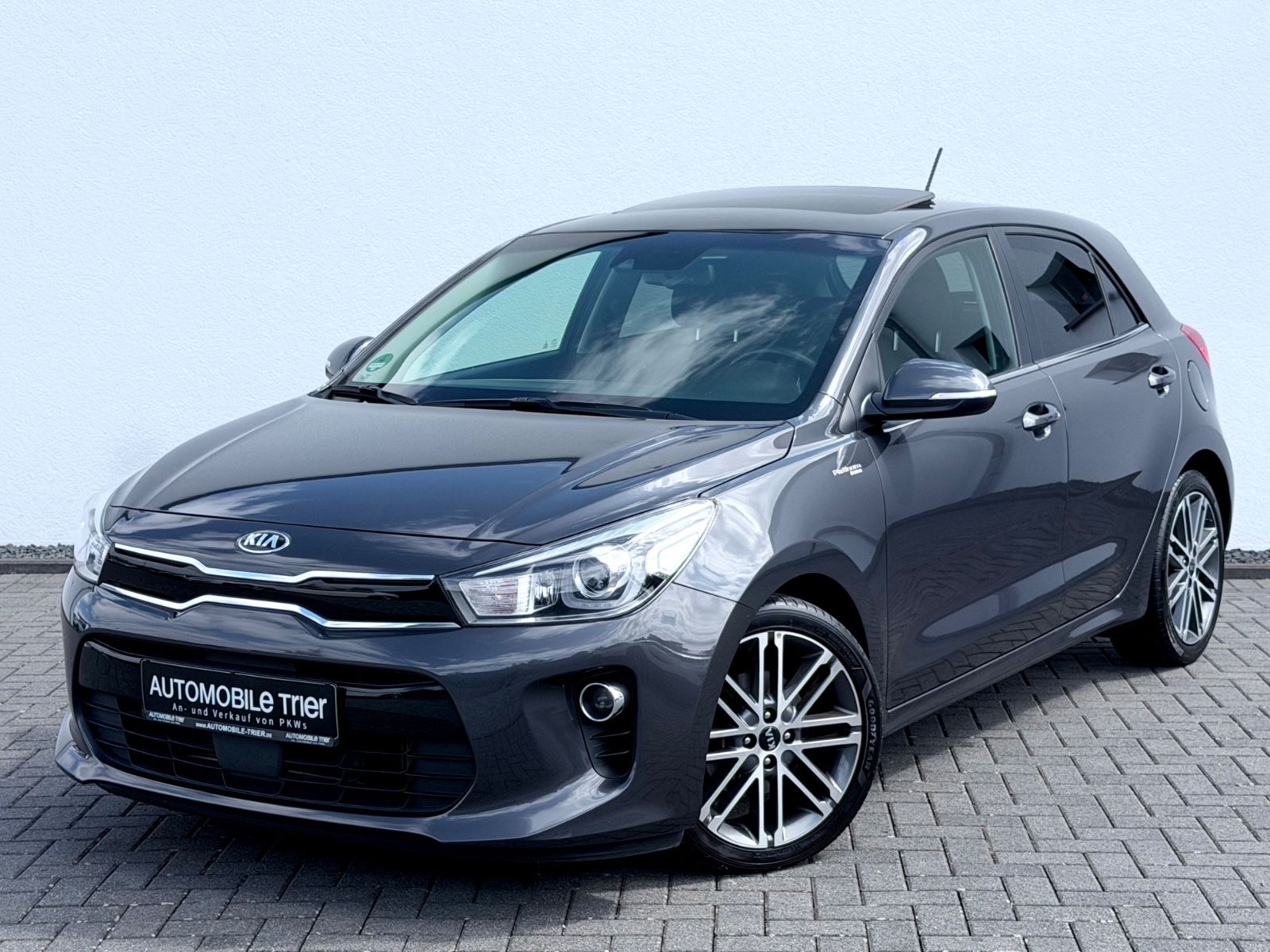 Kia Rio Platinum Edition /NAVI/LED/CAM/GARANTIE/ als Kleinwagen - Fahrzeugfoto 1