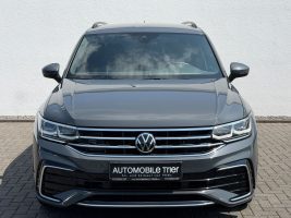 Volkswagen Tiguan R-Line 2.0 TDI DSG 4M /IQ LIGHT/20''/AHK/ in Grau als SUV/Geländewagen/Pickup - Fahrzeugfoto 2