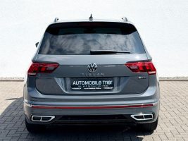 Volkswagen Tiguan R-Line 2.0 TDI DSG 4M /IQ LIGHT/20''/AHK/ in Grau als SUV/Geländewagen/Pickup - Fahrzeugfoto 6