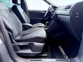 Volkswagen Tiguan R-Line 2.0 TDI DSG 4M /IQ LIGHT/20''/AHK/ in Grau als SUV/Geländewagen/Pickup - Fahrzeugfoto 13