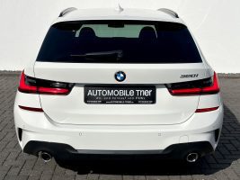 BMW 320i Touring M Sport Paket *Navi*LED*Garantie* in Weiß als Kombi - Fahrzeugfoto 6