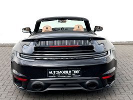 Porsche 911 Turbo S Cabriolet/LIFT/KERAMIK/BOSE/GARANTIE in Schwarz als Cabrio/Roadster - Fahrzeugfoto 6