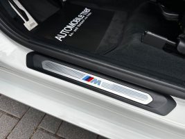 BMW X4 30d xDrive M Sport Paket in Weiß als SUV/Geländewagen/Pickup - Fahrzeugfoto 19