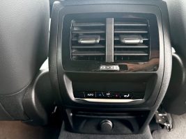 BMW X4 30d xDrive M Sport Paket in Weiß als SUV/Geländewagen/Pickup - Fahrzeugfoto 20